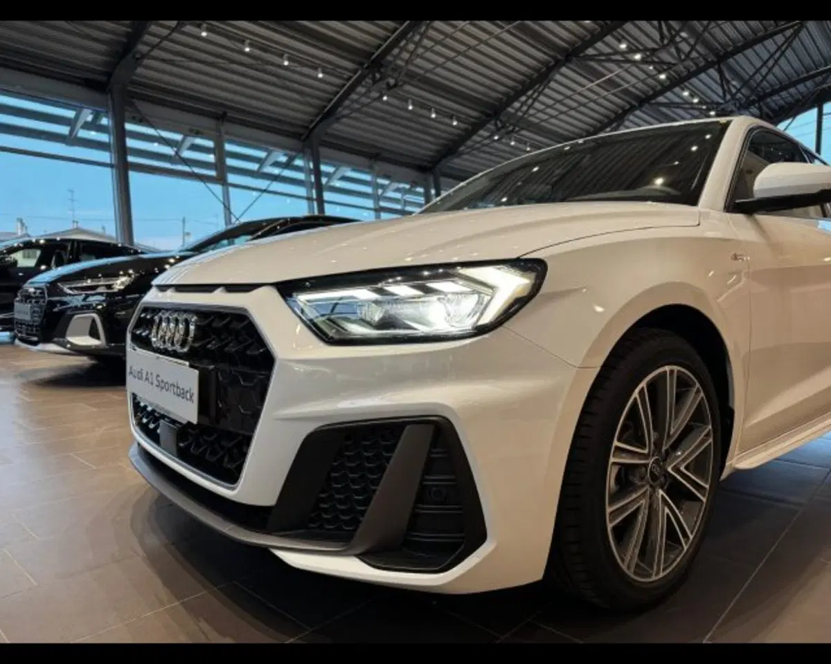 Audi A1 Sportback nuova a Treviso (9)