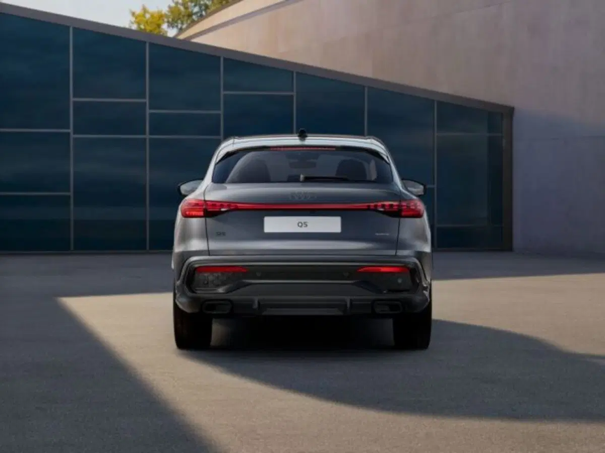 Audi Q3 Sportback nuova a Treviso (5)