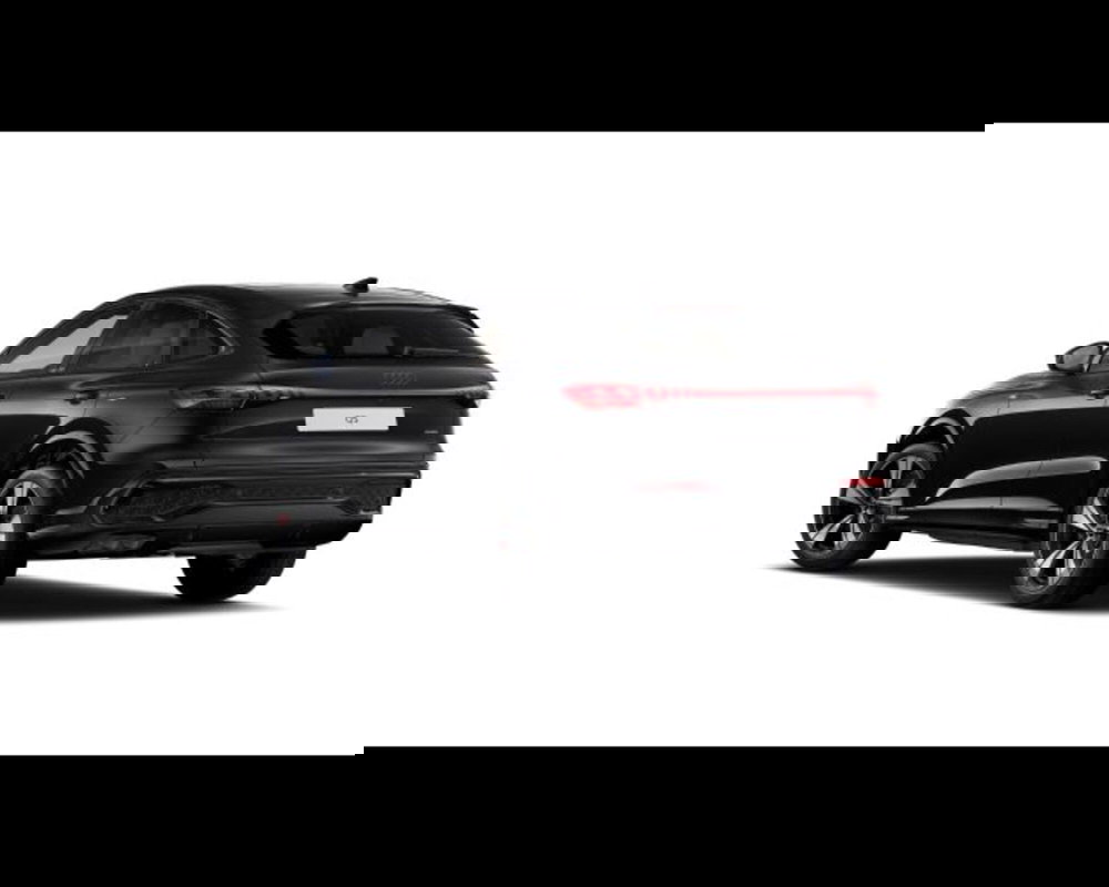 Audi Q5 Sportback nuova a Treviso (4)