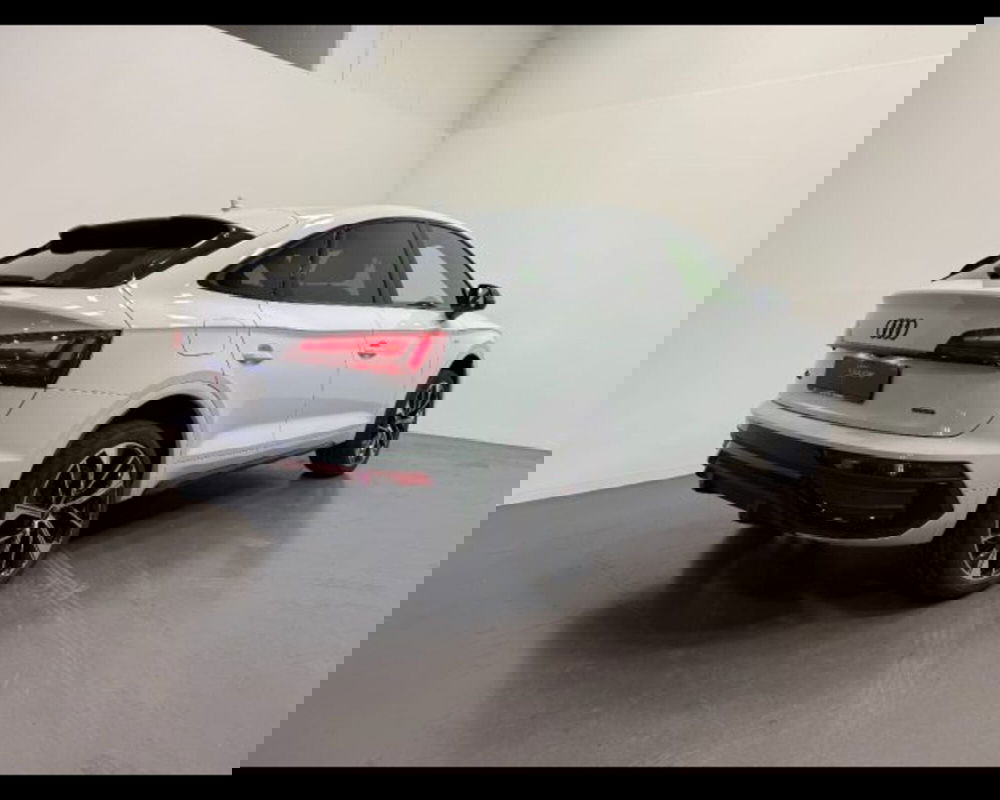 Audi Q5 Sportback nuova a Treviso (2)