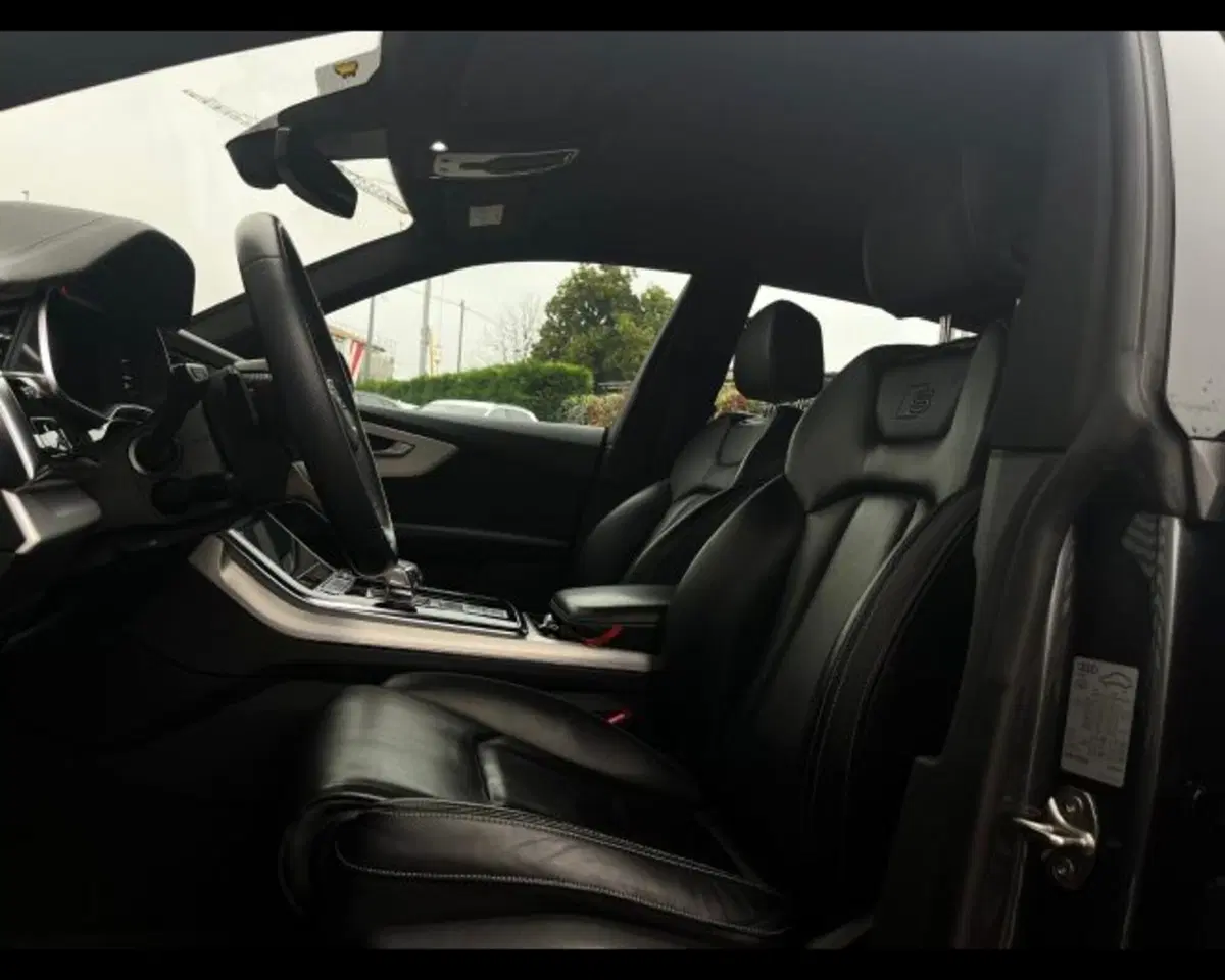 Audi Q8 usata a Treviso (10)