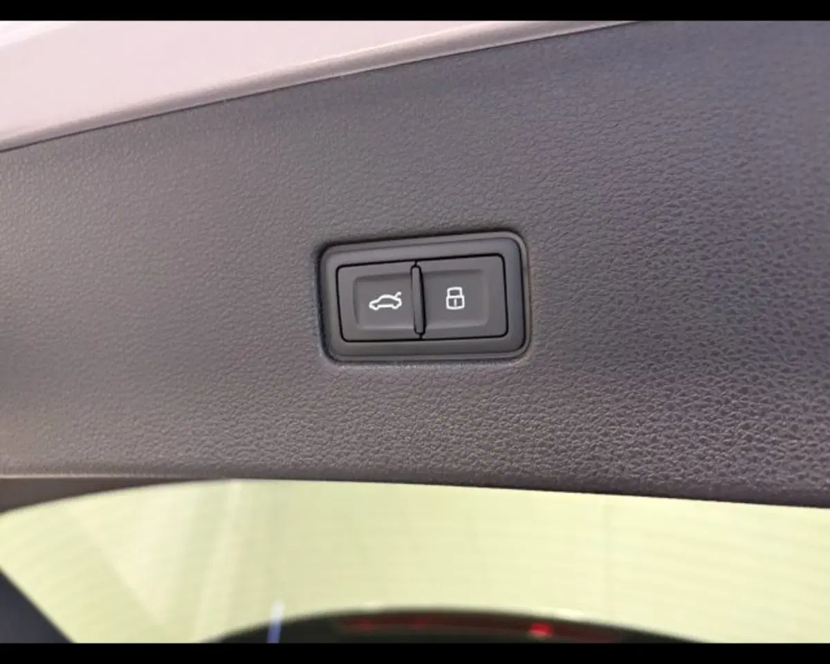 Audi Q8 usata a Treviso (13)