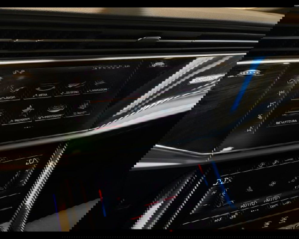 Audi Q8 usata a Treviso (7)