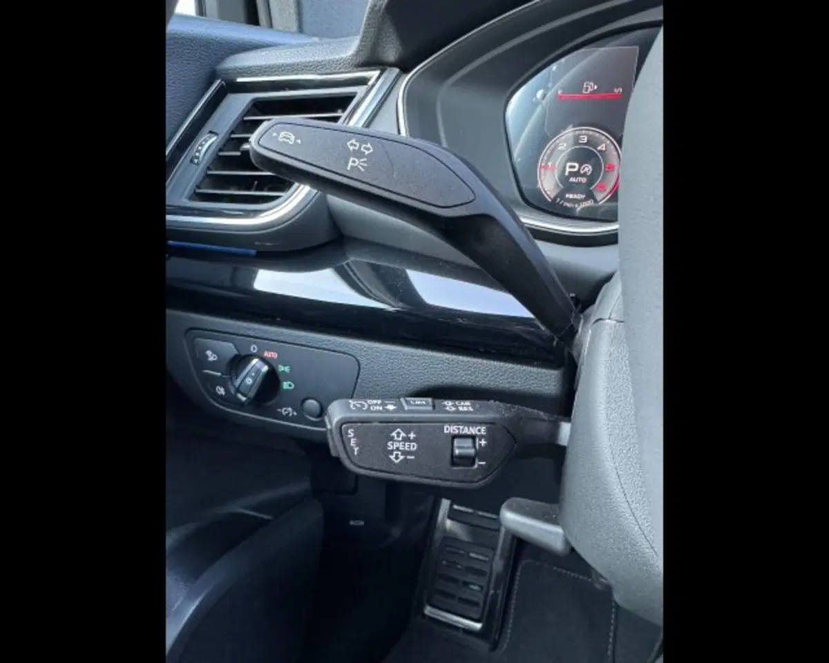 Audi Q5 Sportback nuova a Treviso (8)