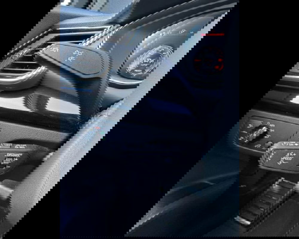 Audi Q5 Sportback nuova a Treviso (7)