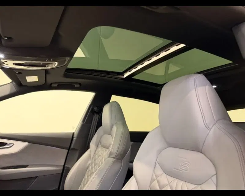 Audi Q8 usata a Treviso (11)