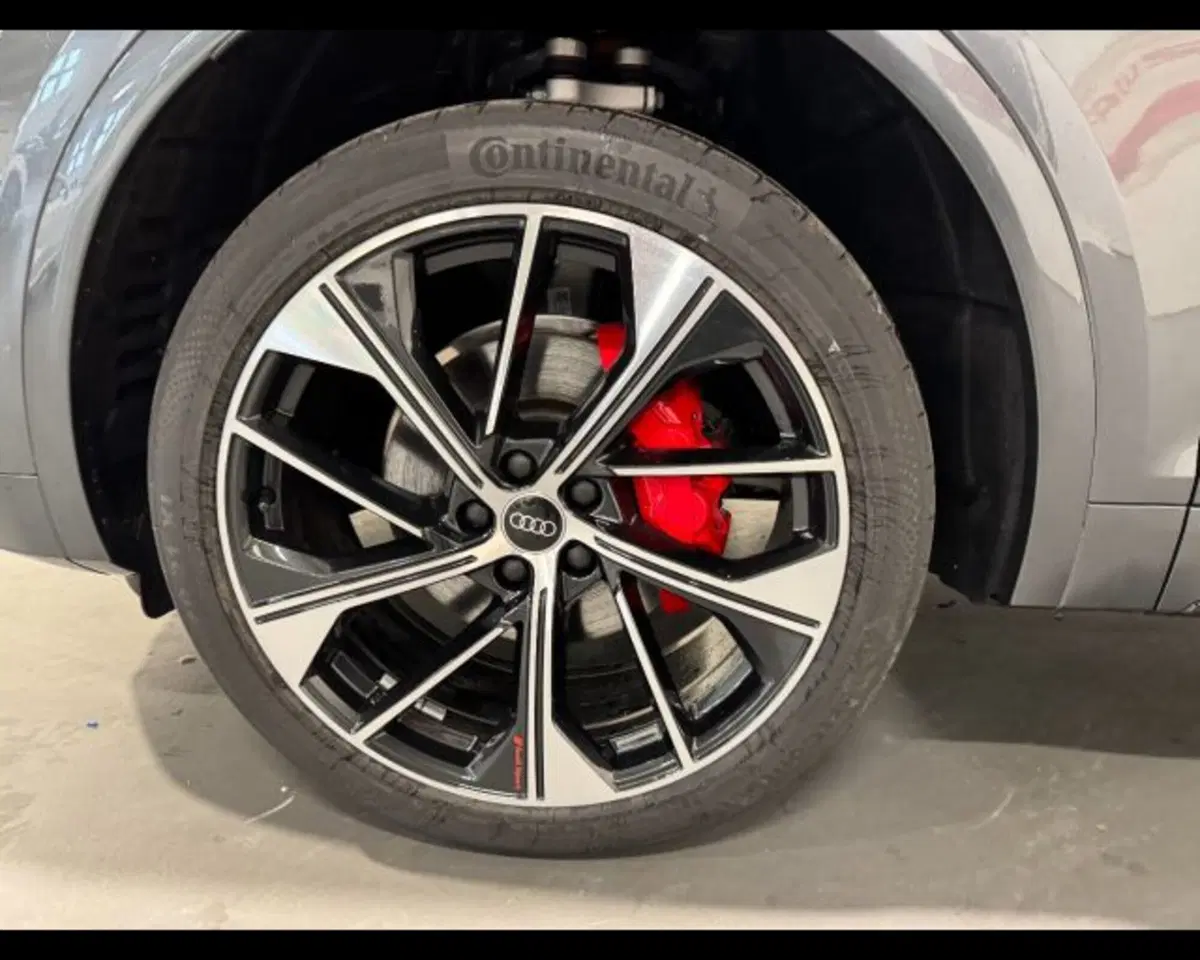 Audi Q5 Sportback nuova a Treviso (11)