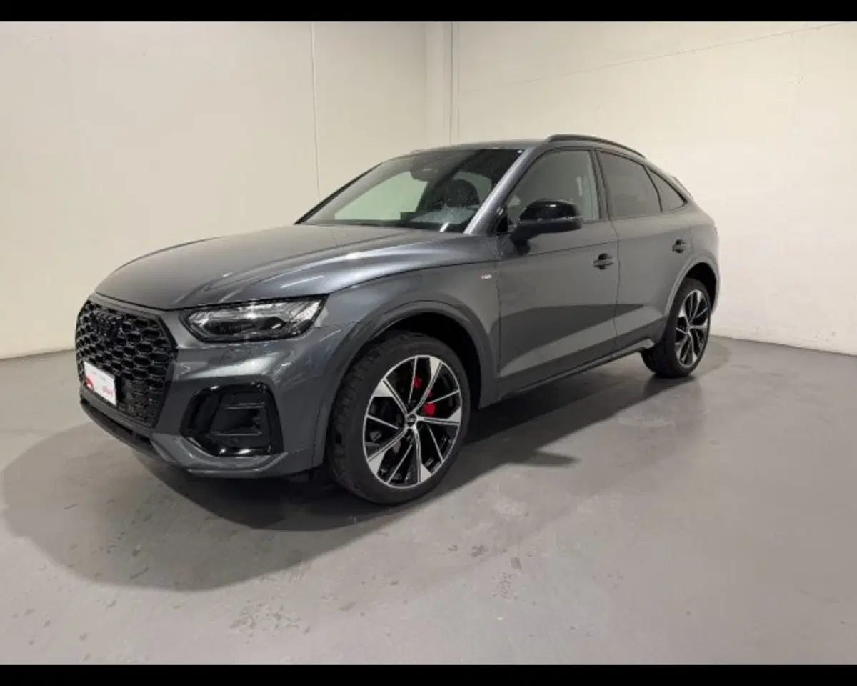 Audi Q5 Sportback nuova a Treviso (2)