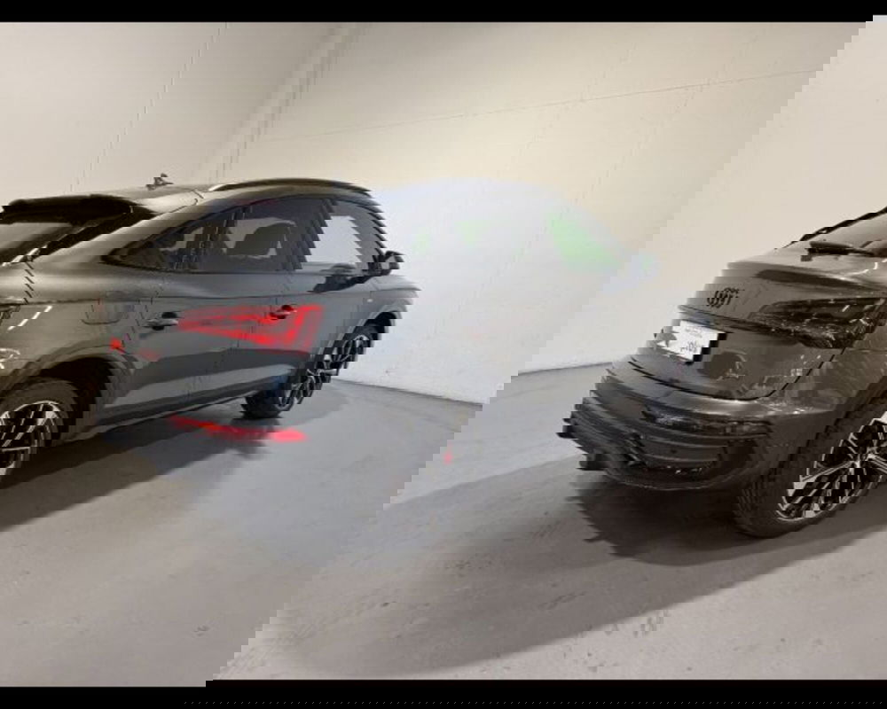 Audi Q5 Sportback nuova a Treviso (2)