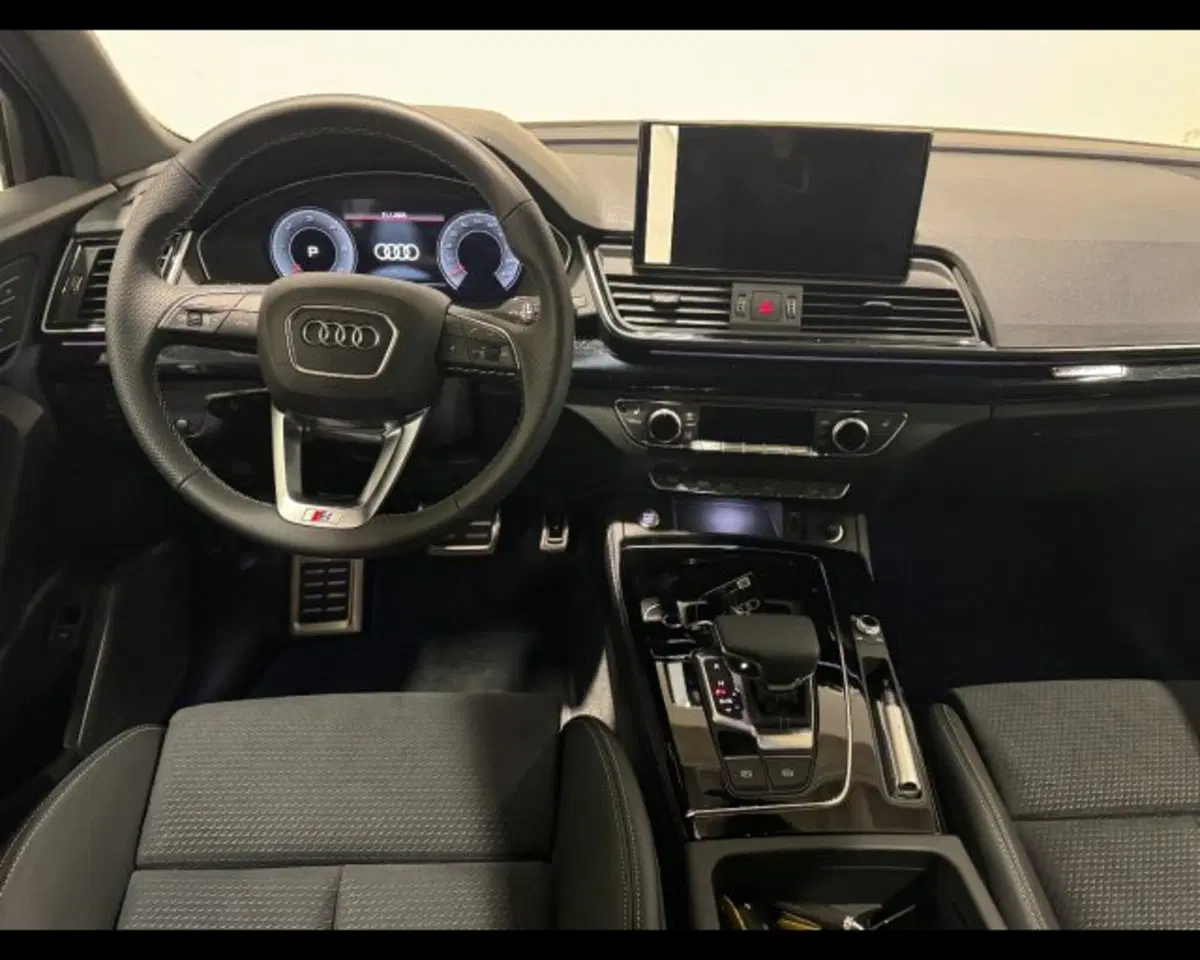 Audi Q5 Sportback nuova a Treviso (5)
