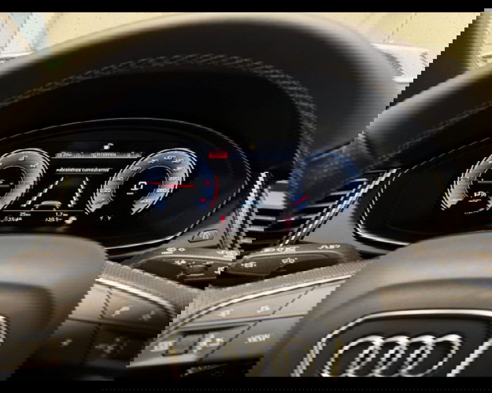 Audi Q5 Sportback nuova a Treviso (5)