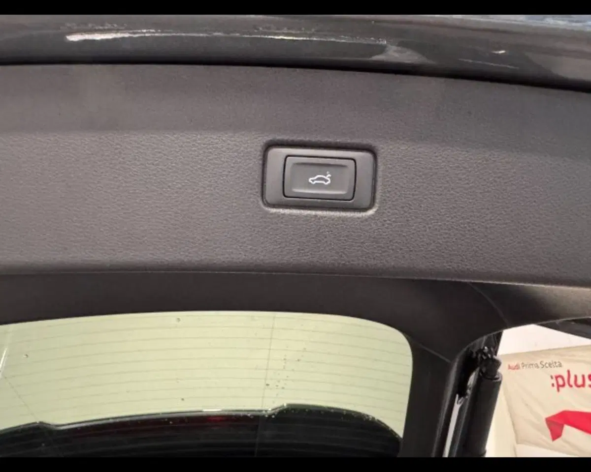 Audi Q5 Sportback nuova a Treviso (9)