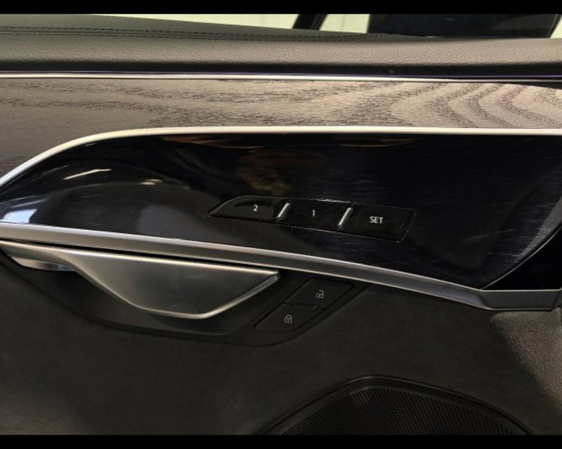 Audi A8 usata a Treviso (10)