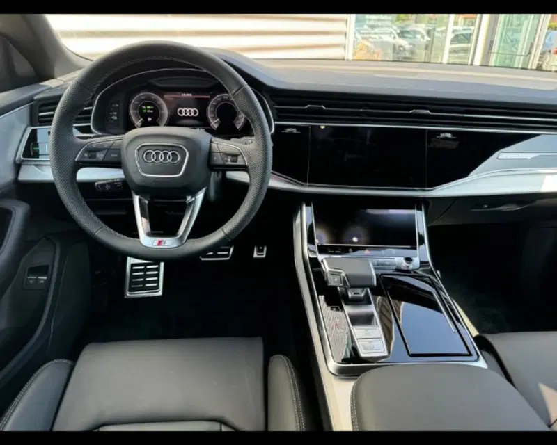 Audi Q8 nuova a Treviso (5)