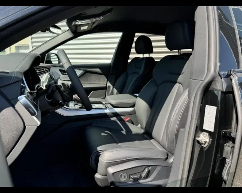 Audi Q8 nuova a Treviso (10)