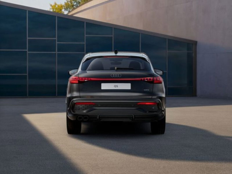 Audi Q5 Sportback nuova a Treviso (5)