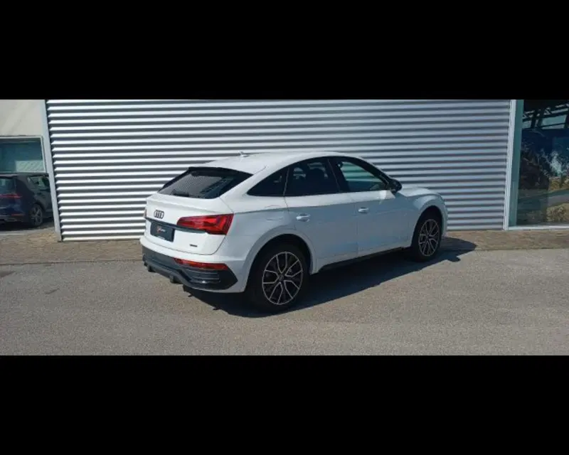 Audi Q5 Sportback nuova a Treviso (2)