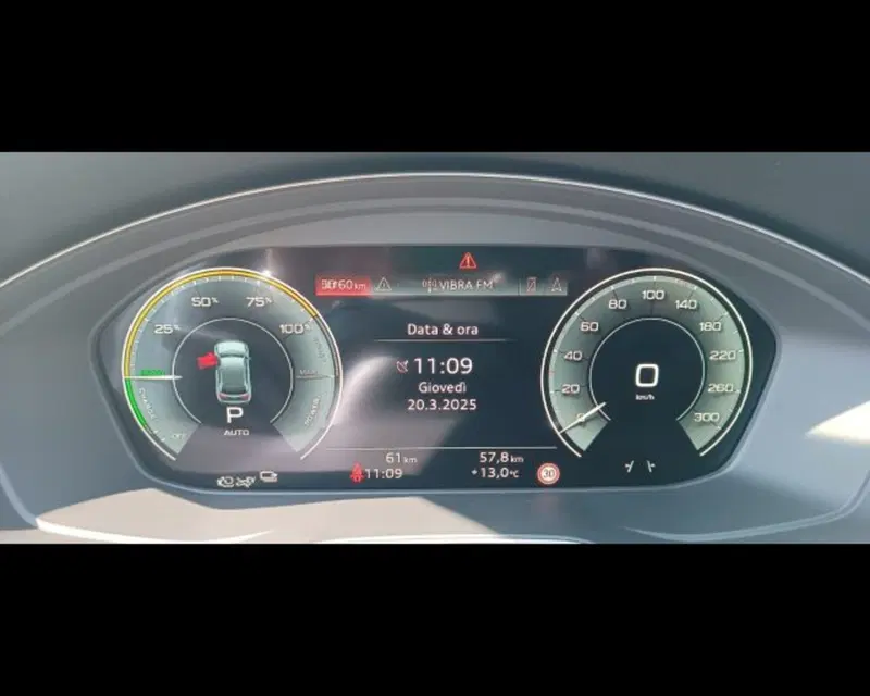 Audi Q5 Sportback nuova a Treviso (5)