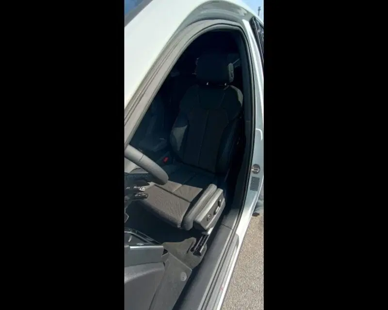 Audi Q5 Sportback nuova a Treviso (8)