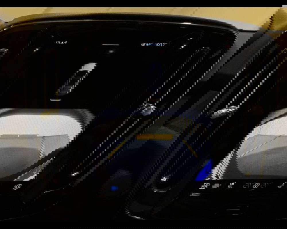 Volvo EC40 usata a Treviso (8)