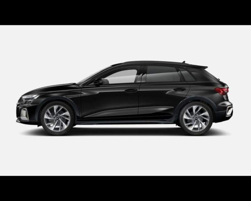 Audi A3 allstreet nuova a Treviso (3)