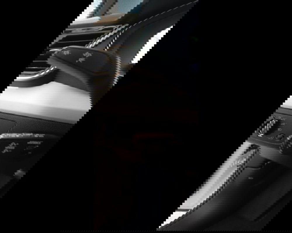 Audi Q5 Sportback nuova a Treviso (4)