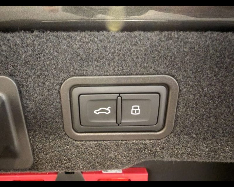 Audi A4 Avant nuova a Treviso (11)