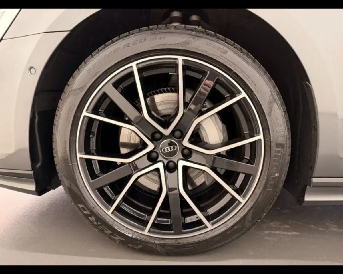 Audi A4 Avant nuova a Treviso (13)