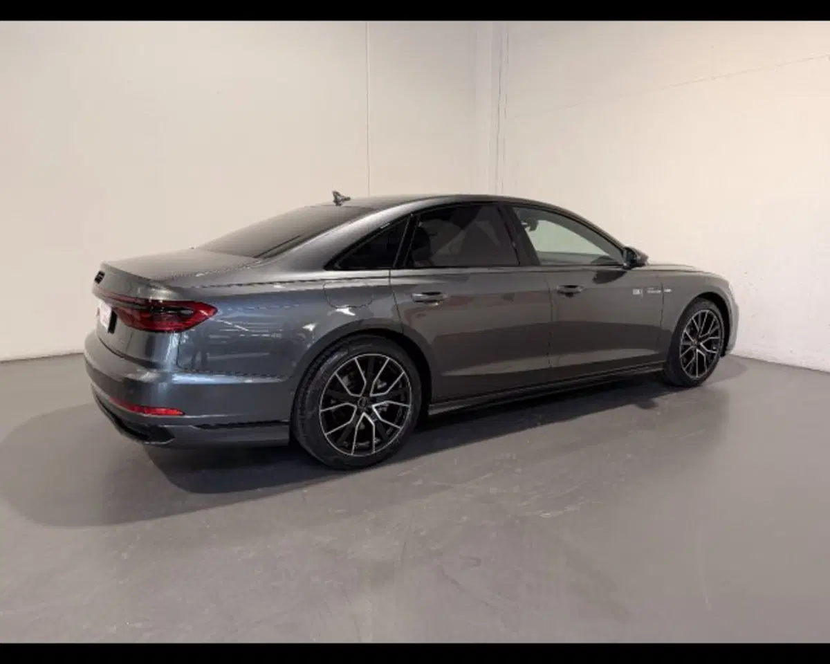 Audi A4 Avant nuova a Treviso (2)