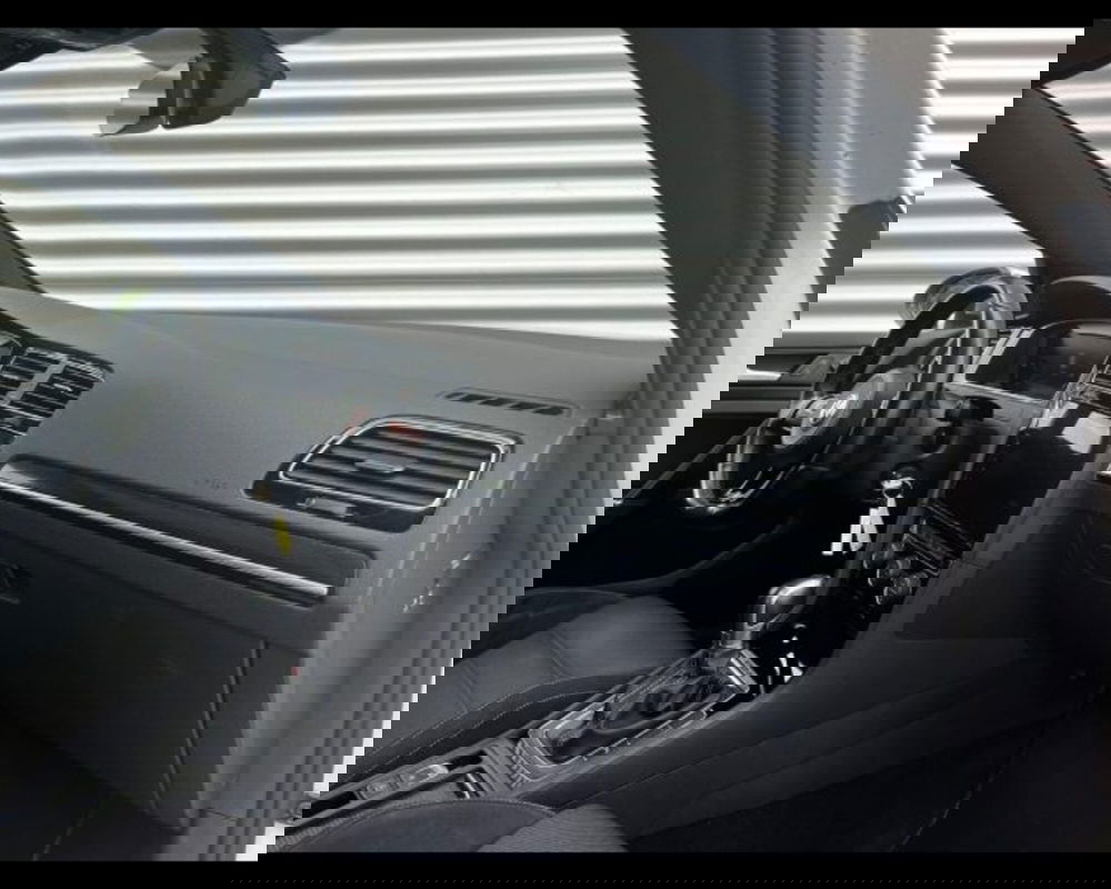 Volkswagen Golf usata a Treviso (4)