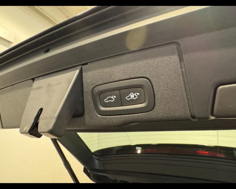 Volvo XC60 usata a Treviso (2)