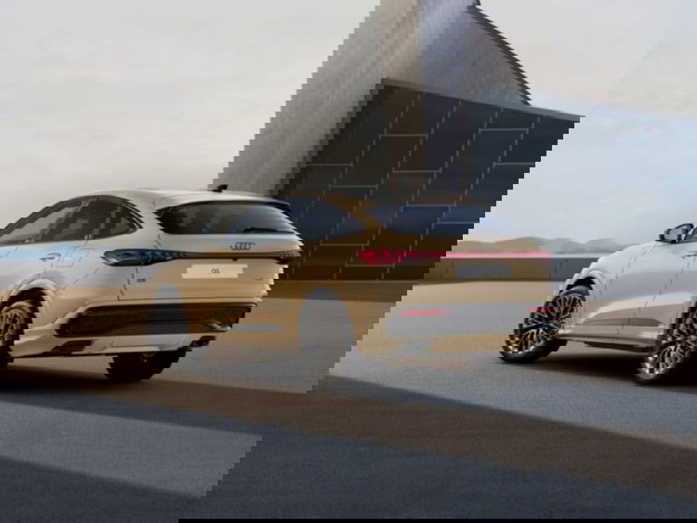 Audi Q5 Sportback nuova a Treviso (3)