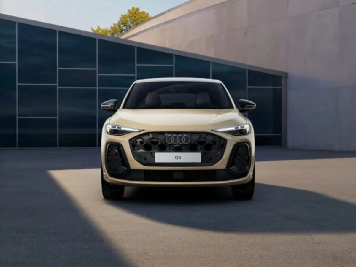 Audi Q5 Sportback nuova a Treviso (4)