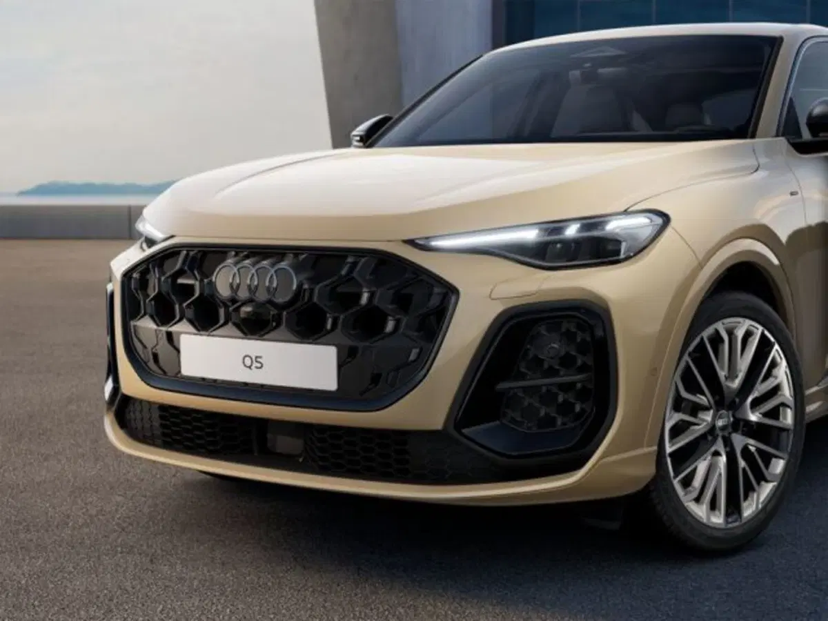 Audi Q5 Sportback nuova a Treviso (6)