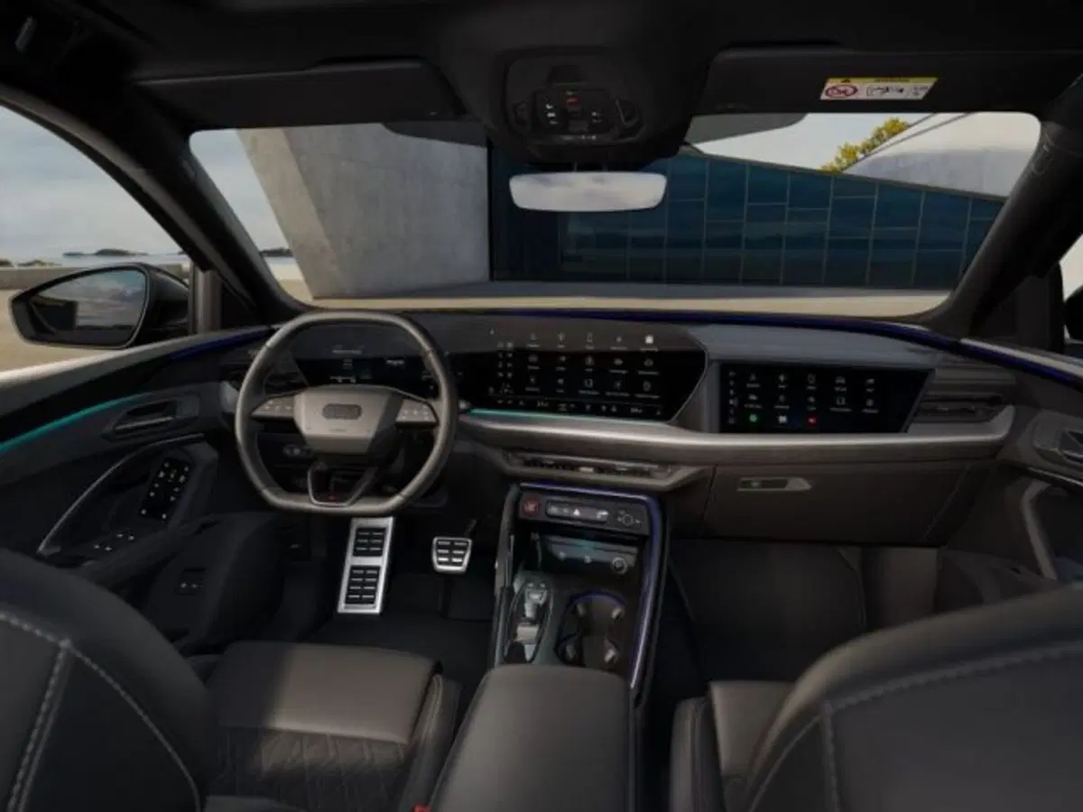 Audi Q5 Sportback nuova a Treviso (8)