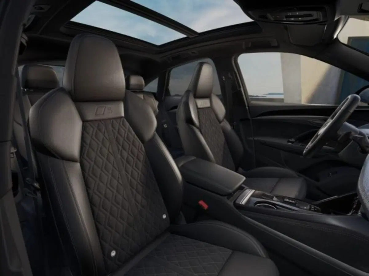 Audi Q5 Sportback nuova a Treviso (9)
