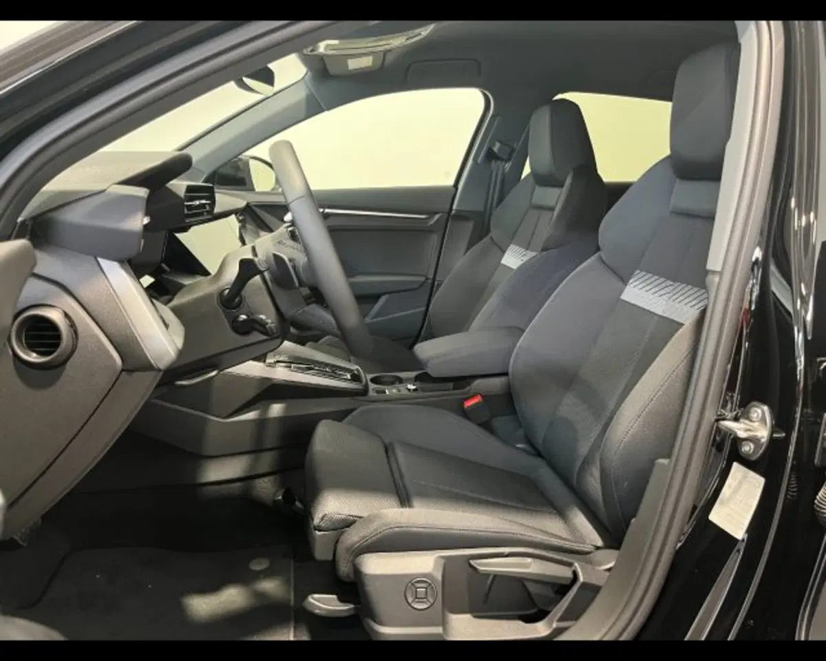 Audi A3 Sportback nuova a Treviso (9)