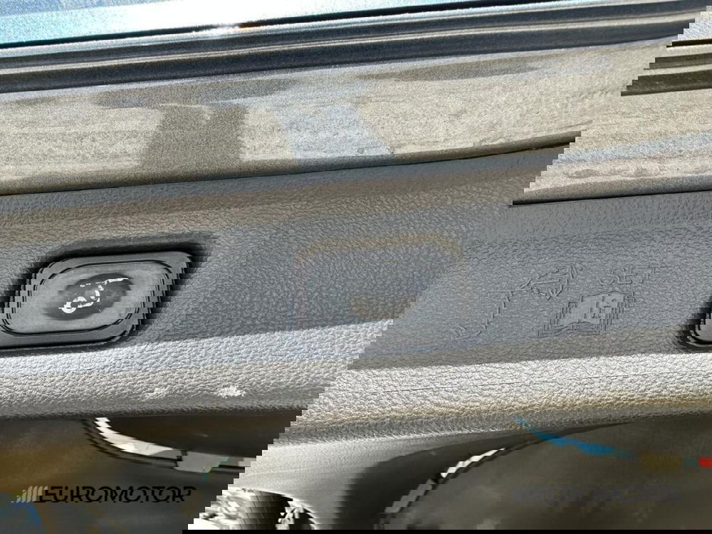 Ford S-Max usata a Bari (14)