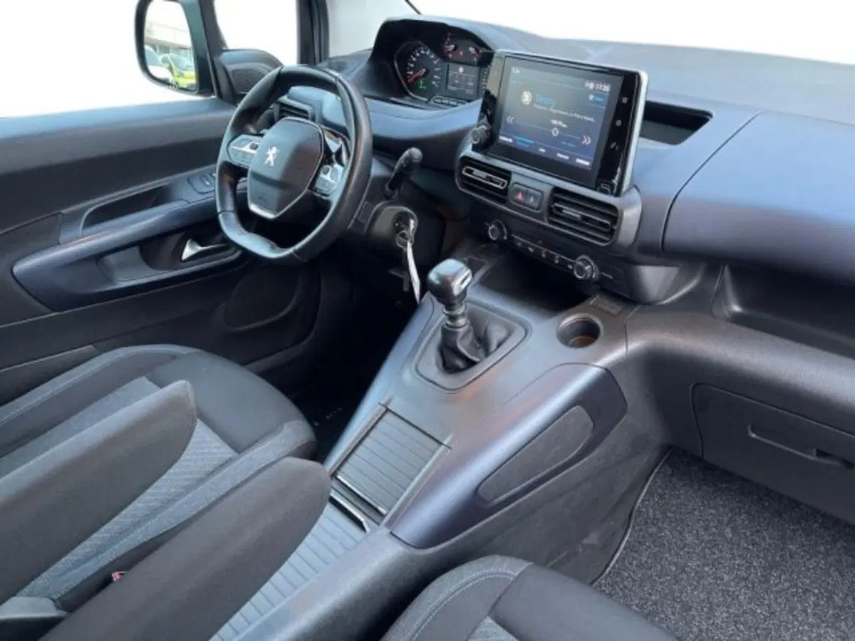 Peugeot Rifter usata a Ancona (15)