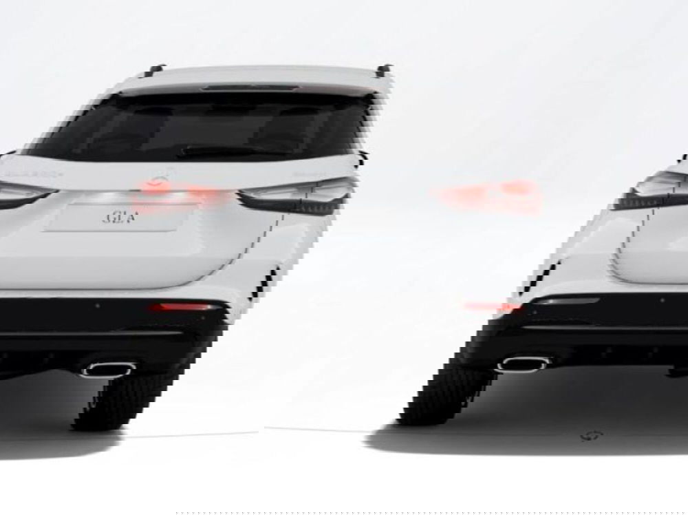 Mercedes-Benz GLA SUV nuova a Verona (4)