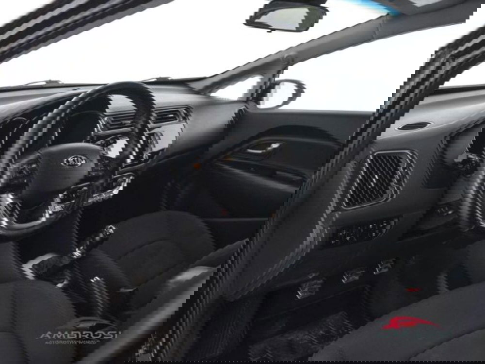 Kia Rio usata a Perugia (8)
