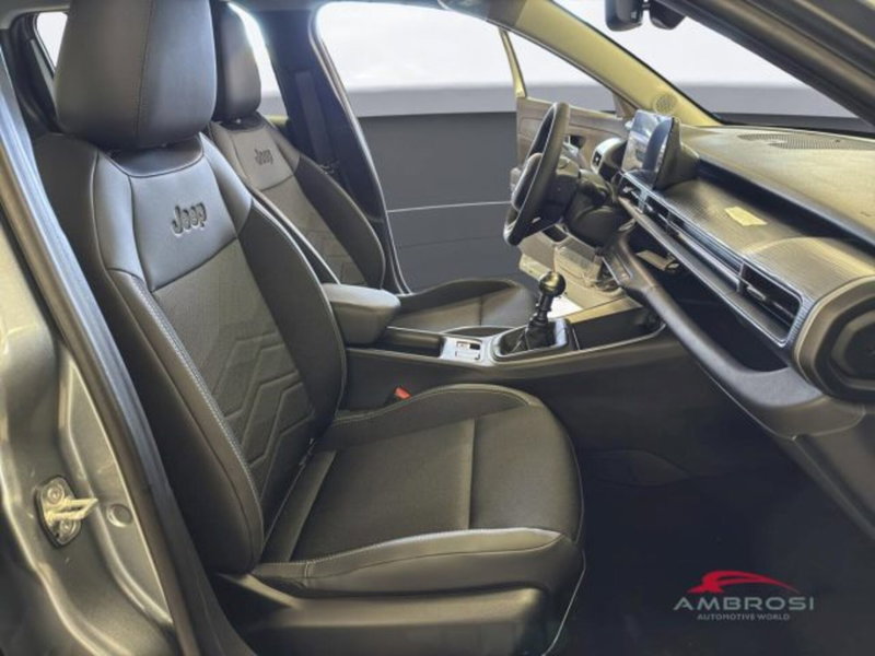 Jeep Avenger nuova a Perugia (12)