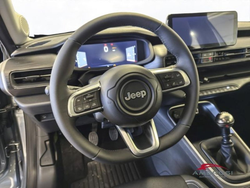 Jeep Avenger nuova a Perugia (14)