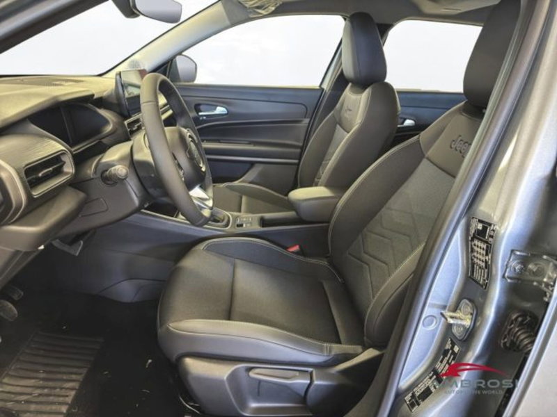 Jeep Avenger nuova a Perugia (10)