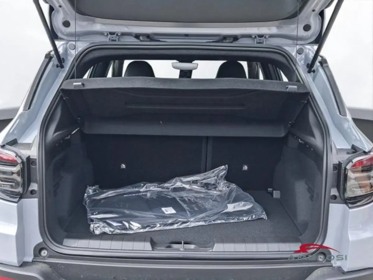 Jeep Avenger nuova a Perugia (9)