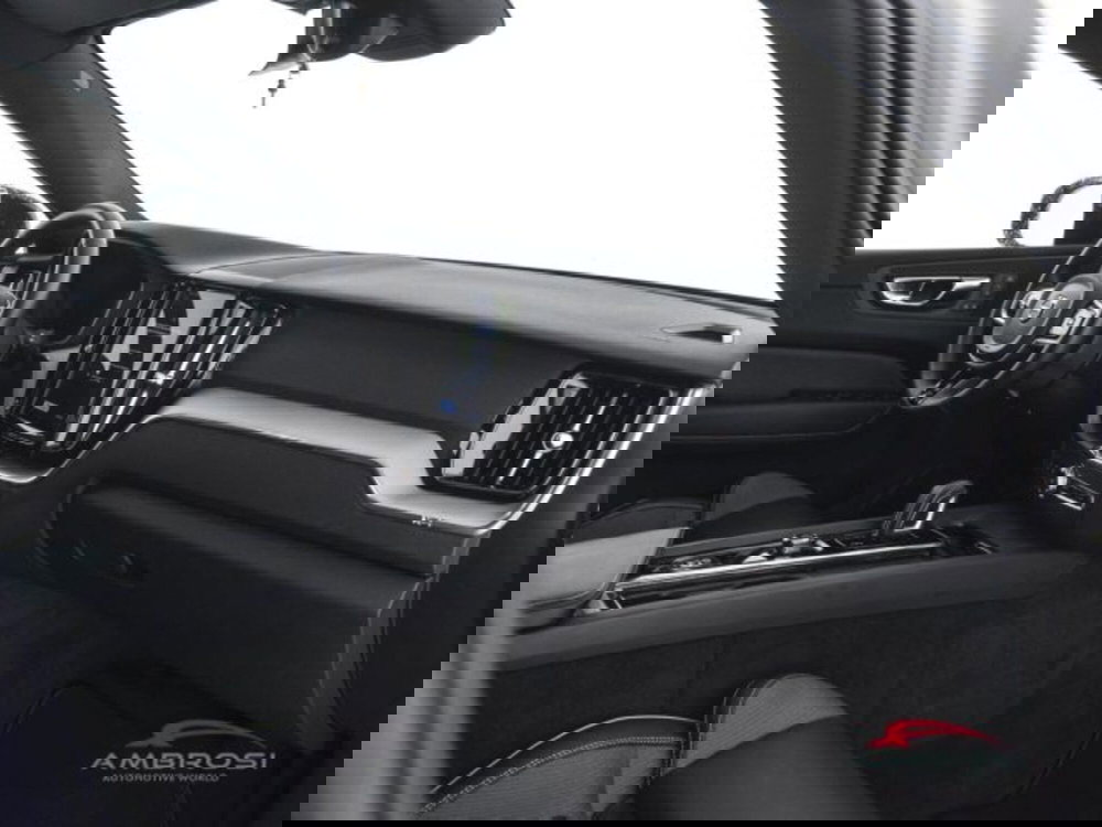 Volvo XC60 usata a Perugia (12)