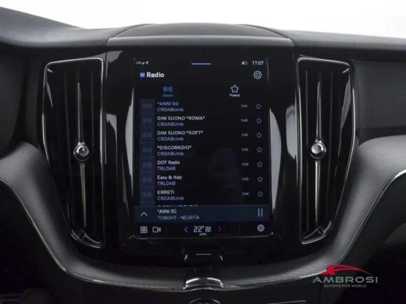 Volvo XC60 usata a Perugia (15)