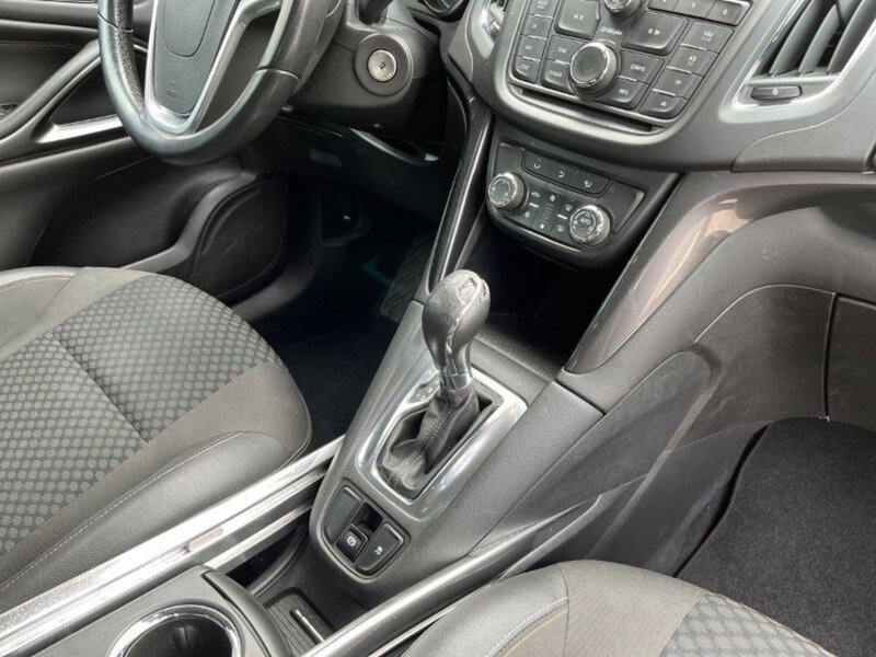 Opel Zafira Tourer usata a Lecco (13)