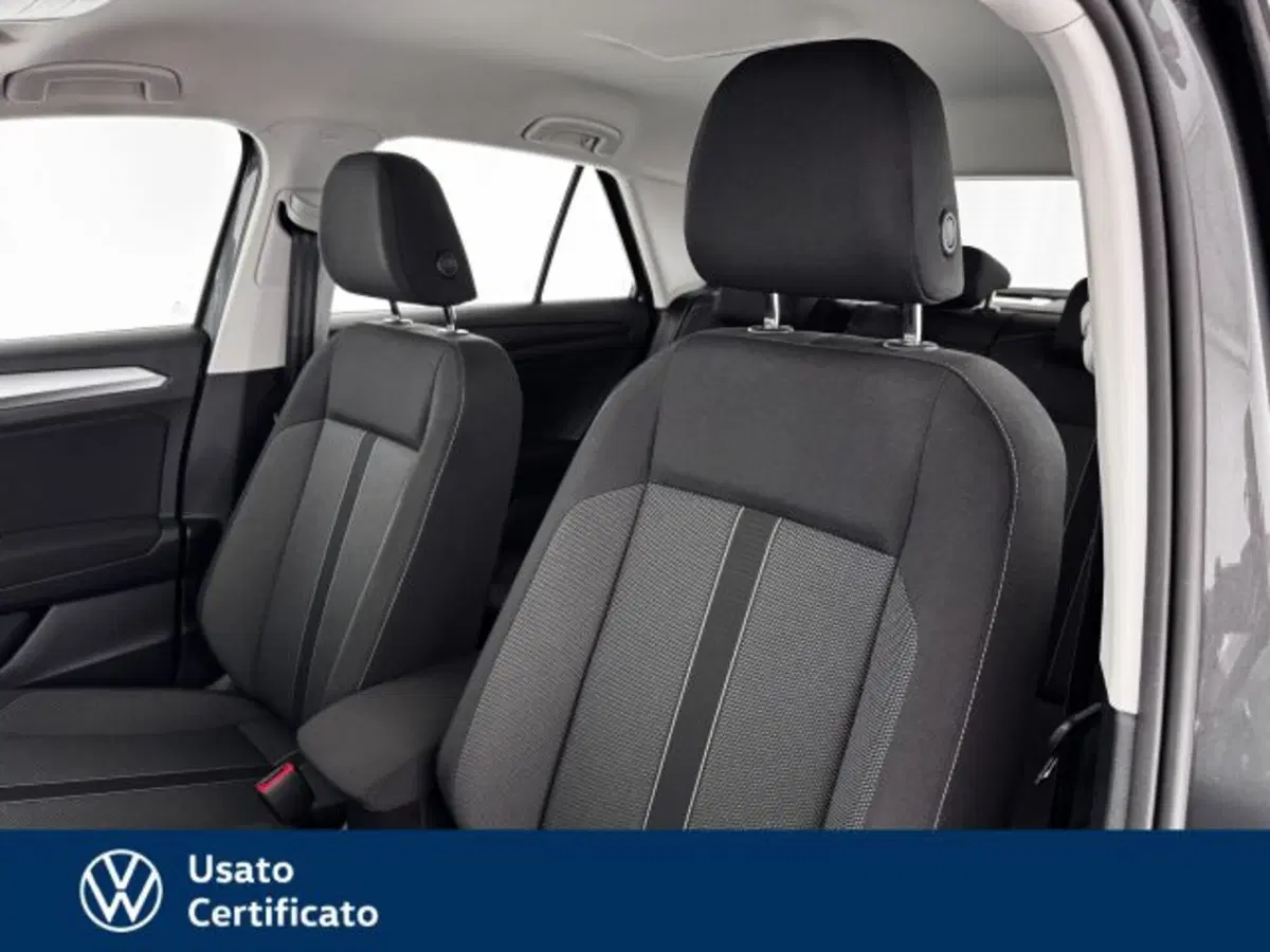 Volkswagen T-Roc usata a Vicenza (8)