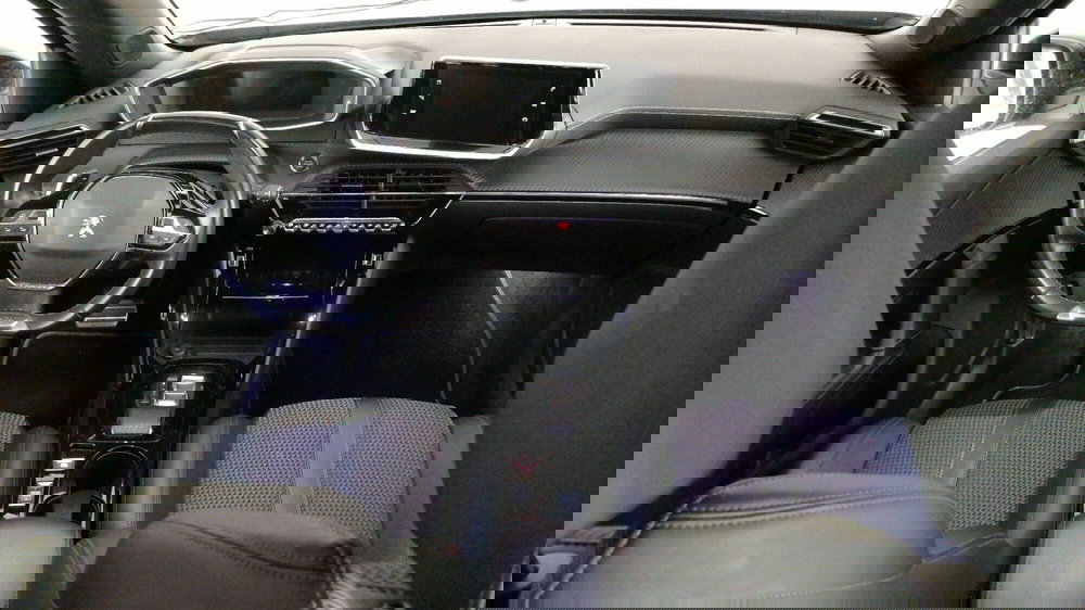 Peugeot 2008 usata a Roma (9)